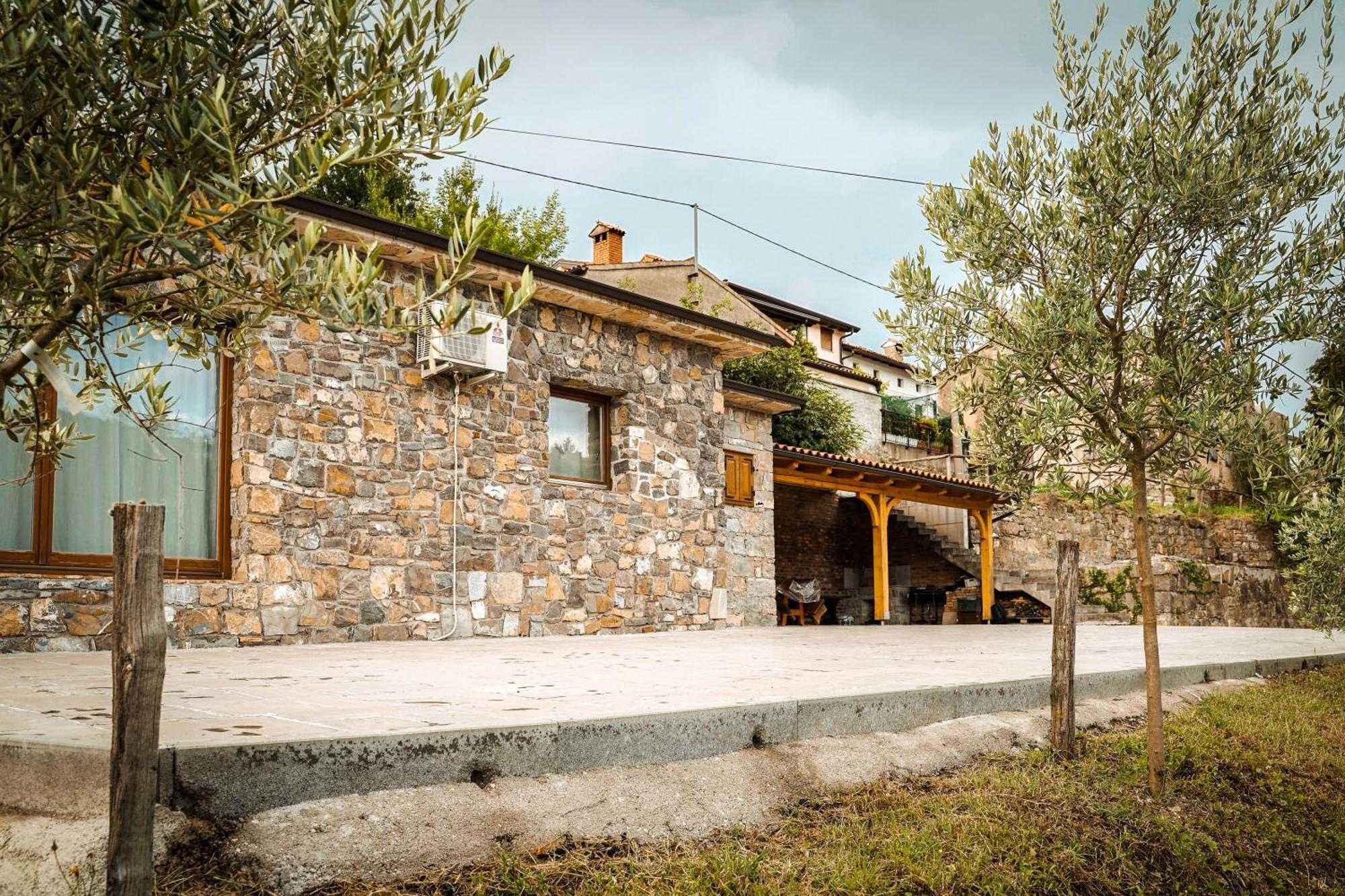 Holiday Home Gamajama Dobravlje Exterior photo